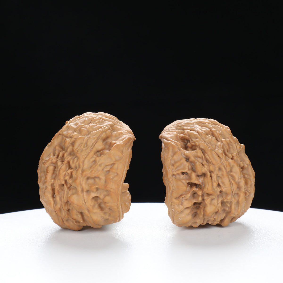"Snake Head" Collector's Hand-Matched Rare Snake Head Treasure Basin Wenwan Walnuts Pair | Size:42L*29W*35H | UPI:UR-00002