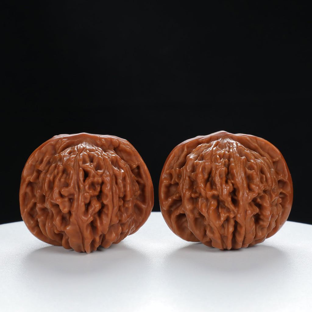 "Si Zuo Lou" Authentic entry level Wenwan Walnuts Pair | Size:42L*43W*35H | UPI:UR-00013
