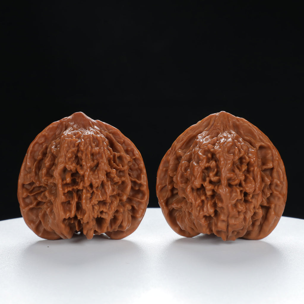 "Starry Sky" Elegant entry level Wenwan Walnuts Pair | Size:41L*39W*40H | UPI:UR-00015