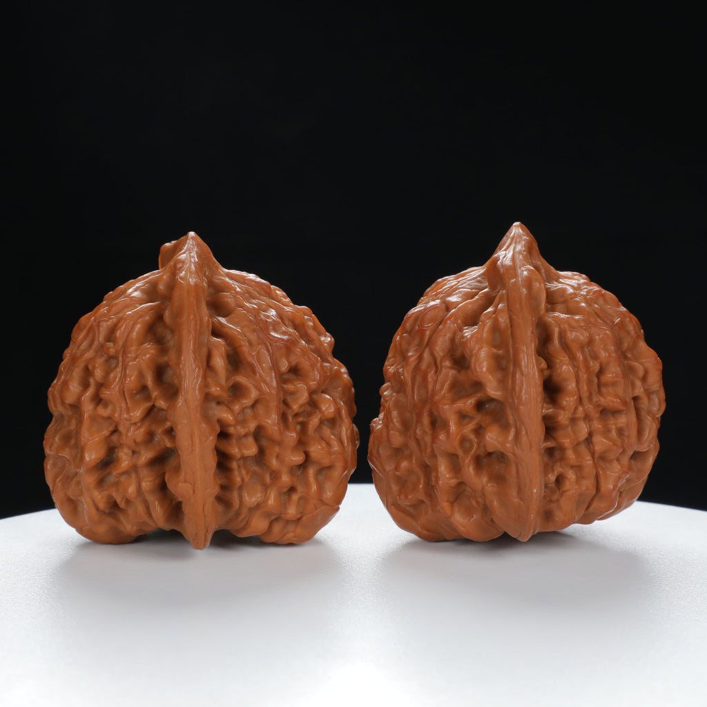 "Large Mandarin Hat" Handpicked entry level Wenwan Walnuts Pair | Size:48L*44W*46H | UPI:UR-00016