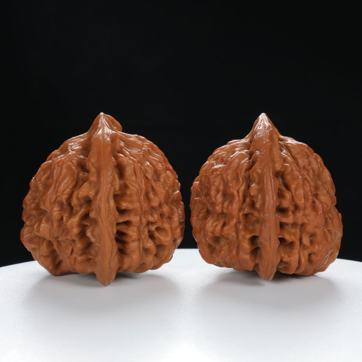 "Large Mandarin Hat" Handpicked entry level Wenwan Walnuts Pair | Size:48L*44W*46H | UPI:UR-00016