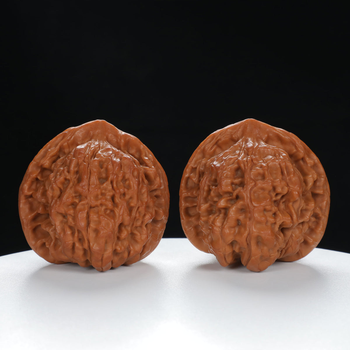 "Large Mandarin Hat" Handpicked entry level Wenwan Walnuts Pair | Size:48L*44W*46H | UPI:UR-00016