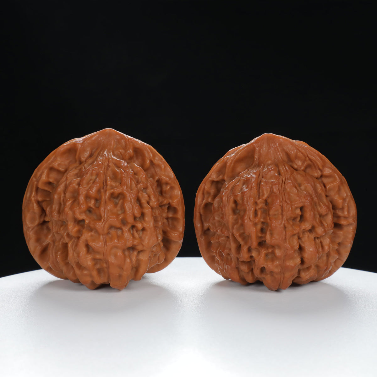"Large Mandarin Hat" Handpicked entry level Wenwan Walnuts Pair | Size:48L*44W*46H | UPI:UR-00016