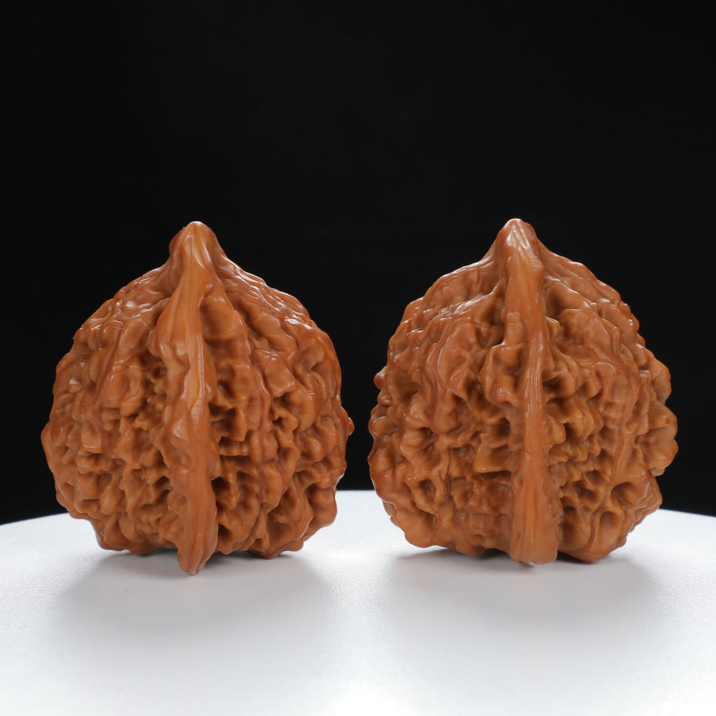 "Large Mandarin Hat" Artisan entry level Wenwan Walnuts Pair | Size:44L*42W*46H | UPI:UR-00018
