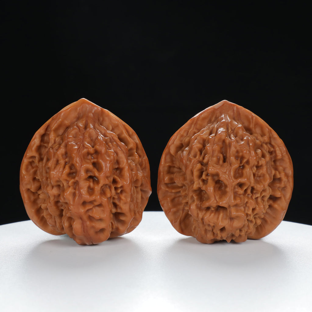 "Large Mandarin Hat" Artisan entry level Wenwan Walnuts Pair | Size:44L*42W*46H | UPI:UR-00018