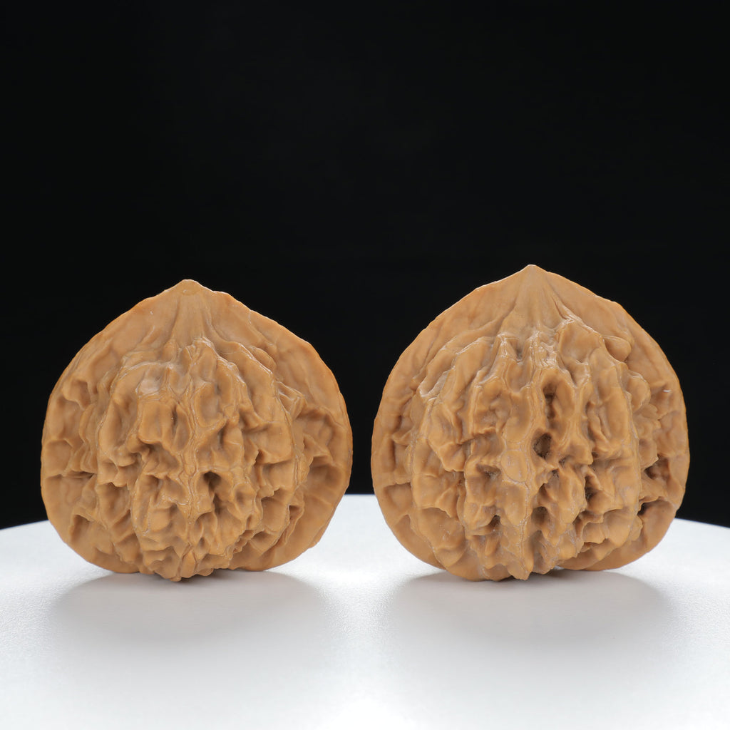 "Large Mandarin Hat" Collector's entry level Wenwan Walnuts Pair | Size:45L*40W*43H | UPI:UR-00021