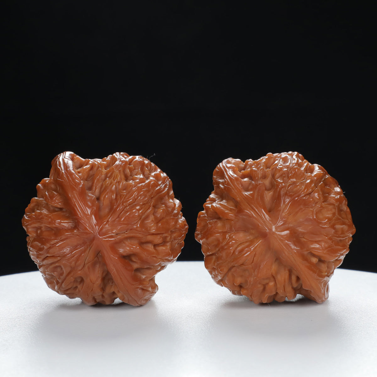 "Millstone" Heritage entry level Wenwan Walnuts Pair | Size:39L*35W*34H | UPI:UR-00027