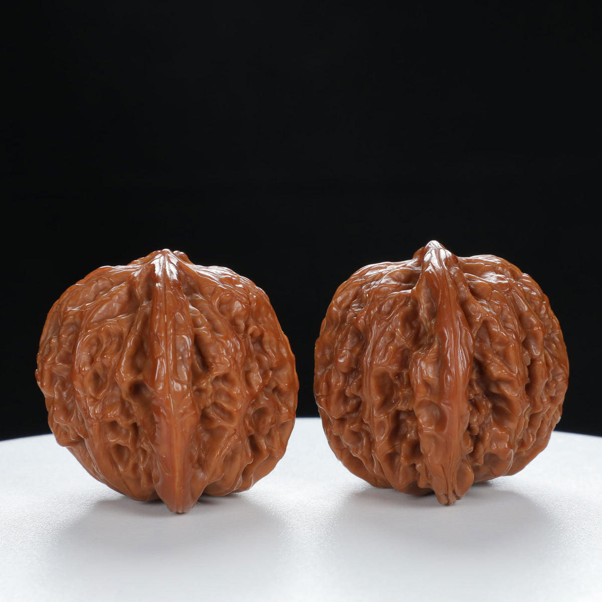 "Millstone" Signature entry level Wenwan Walnuts Pair | Size:39L*40W*34H | UPI:UR-00028