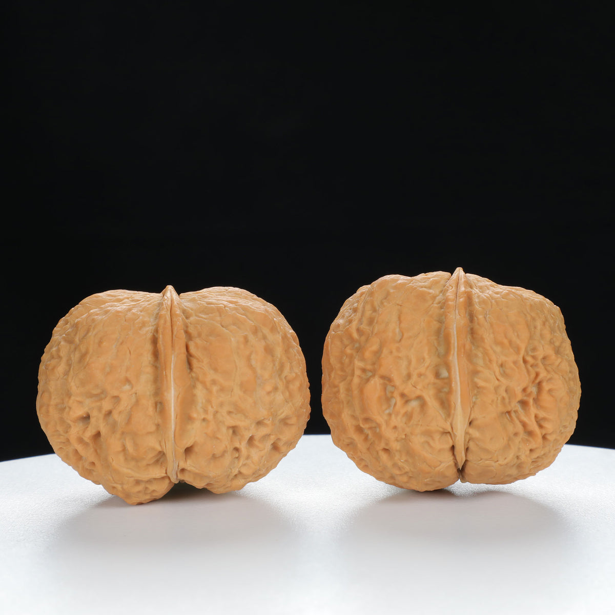"Toad Head" Original entry level Wenwan Walnuts Pair | Size:32L*38W*34H | UPI:UR-00032