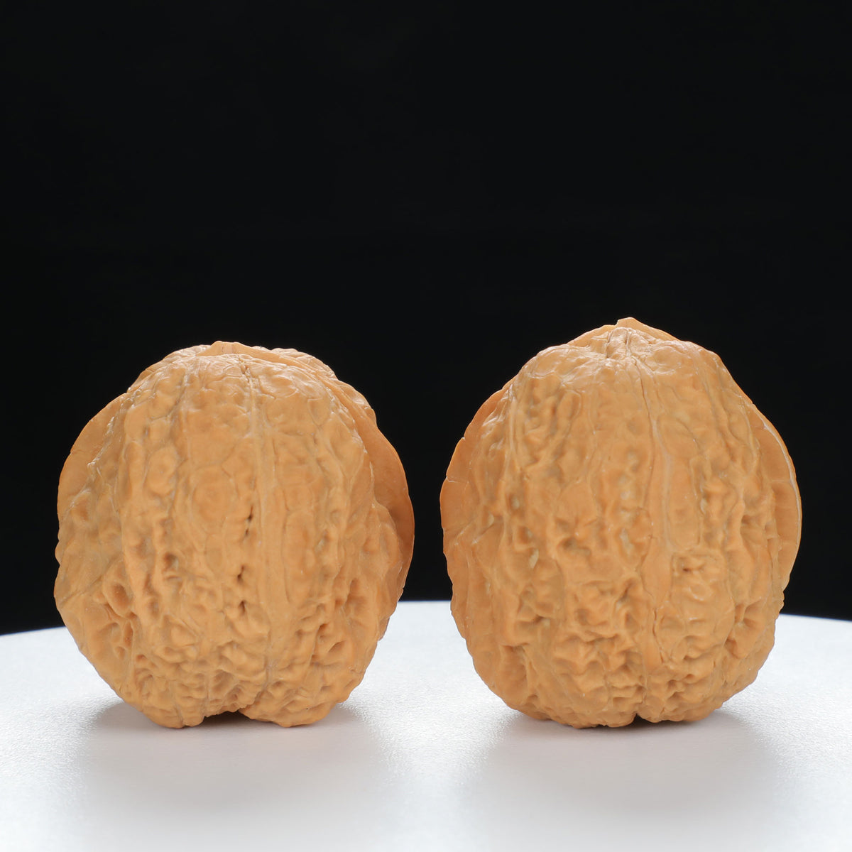 "Toad Head" Original entry level Wenwan Walnuts Pair | Size:32L*38W*34H | UPI:UR-00032