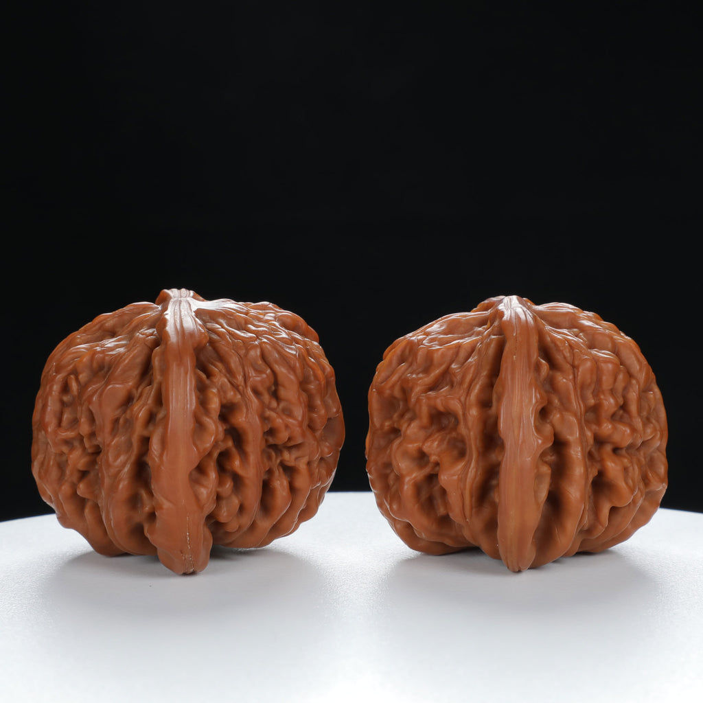 "Si Zuo Lou" Handpicked entry level Wenwan Walnuts Pair | Size:40L*40W*32H | UPI:UR-00034