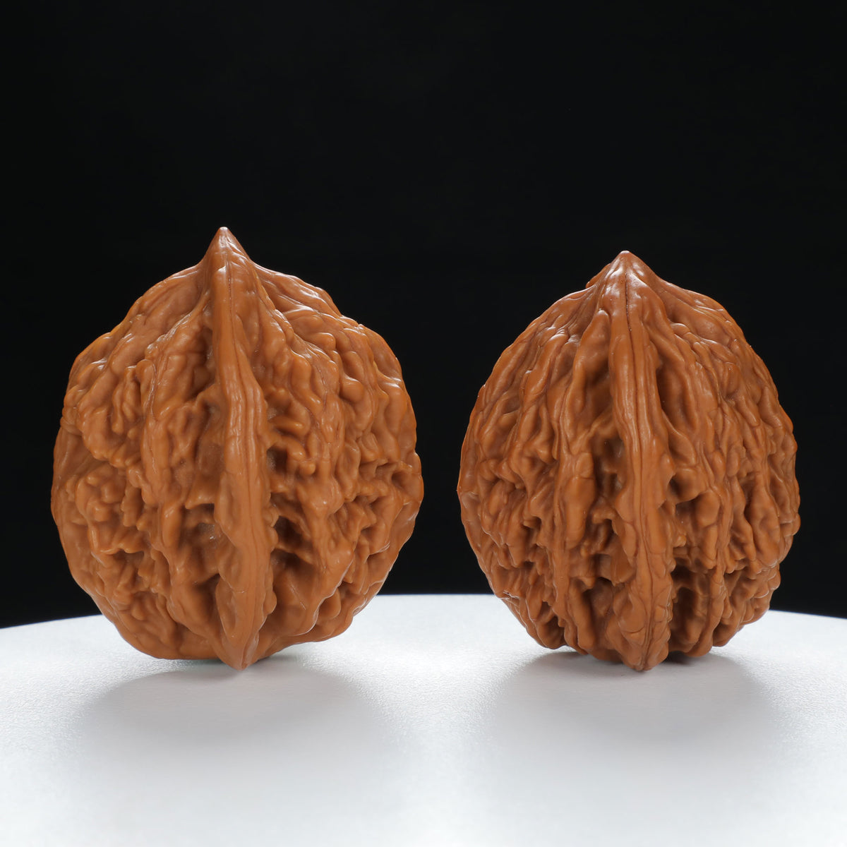 "Wheat Ear Tiger" Curated entry level Wenwan Walnuts Pair | Size:38L*35W*43H | UPI:UR-00035