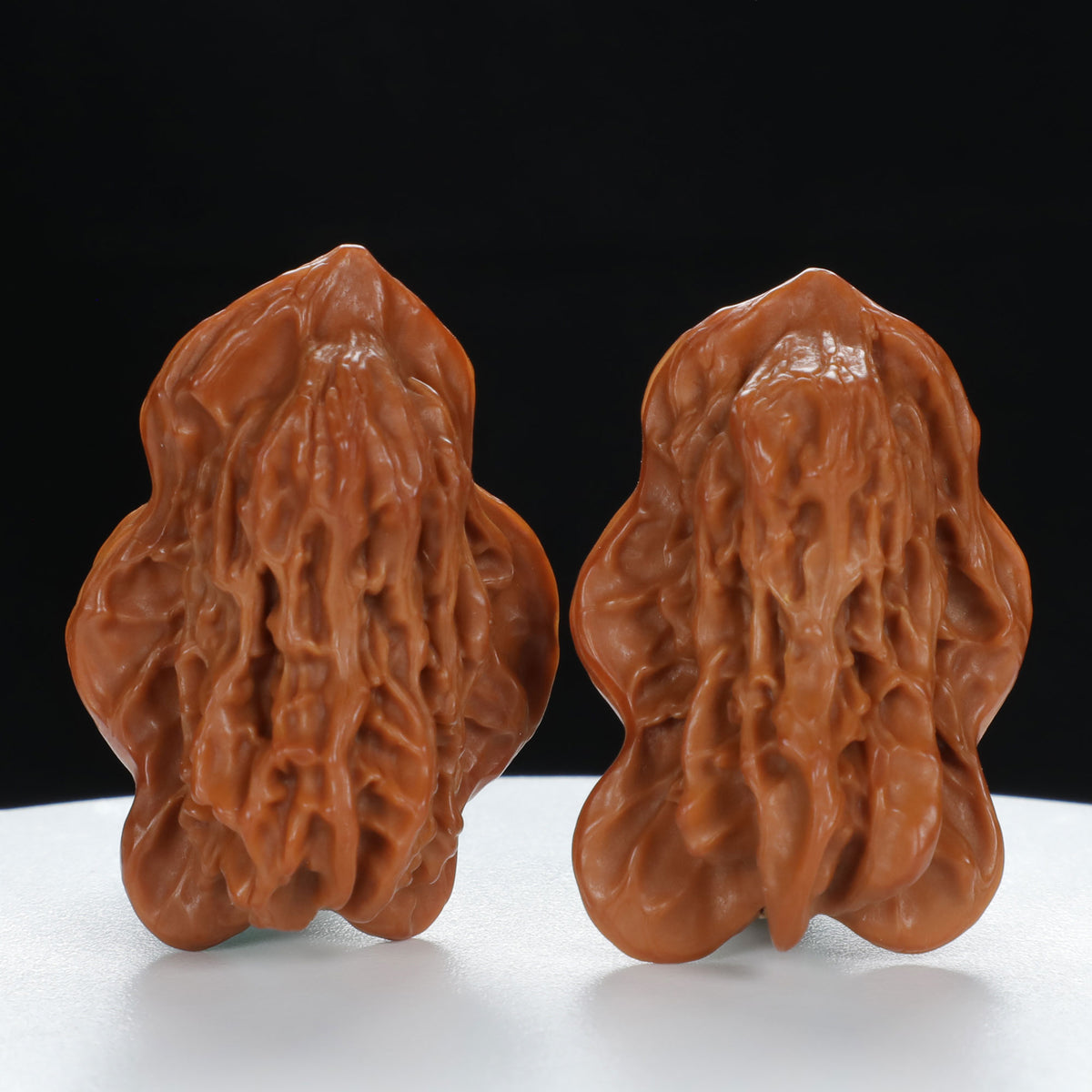"Little Bird" Time-honored entry level Wenwan Walnuts Pair | Size:30L*29W*43H | UPI:UR-00040