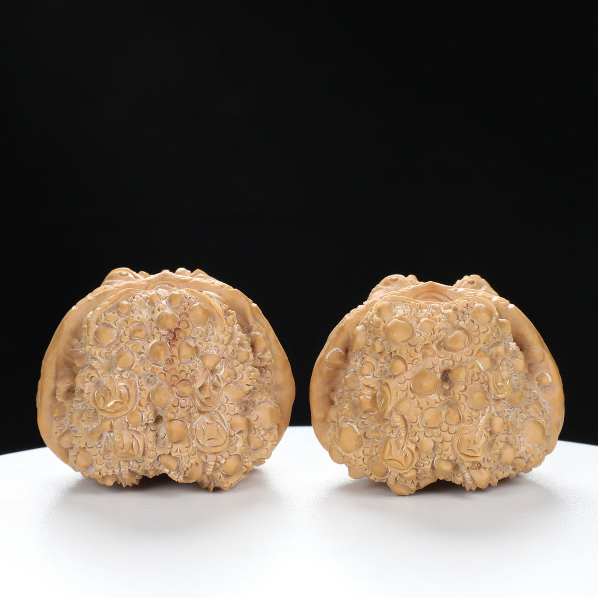 ”Toad Head” Double-Sided Carved Wealth Toad Wenwan Walnuts Pair | Size:41L*42W*32H | UPI:UR-00090