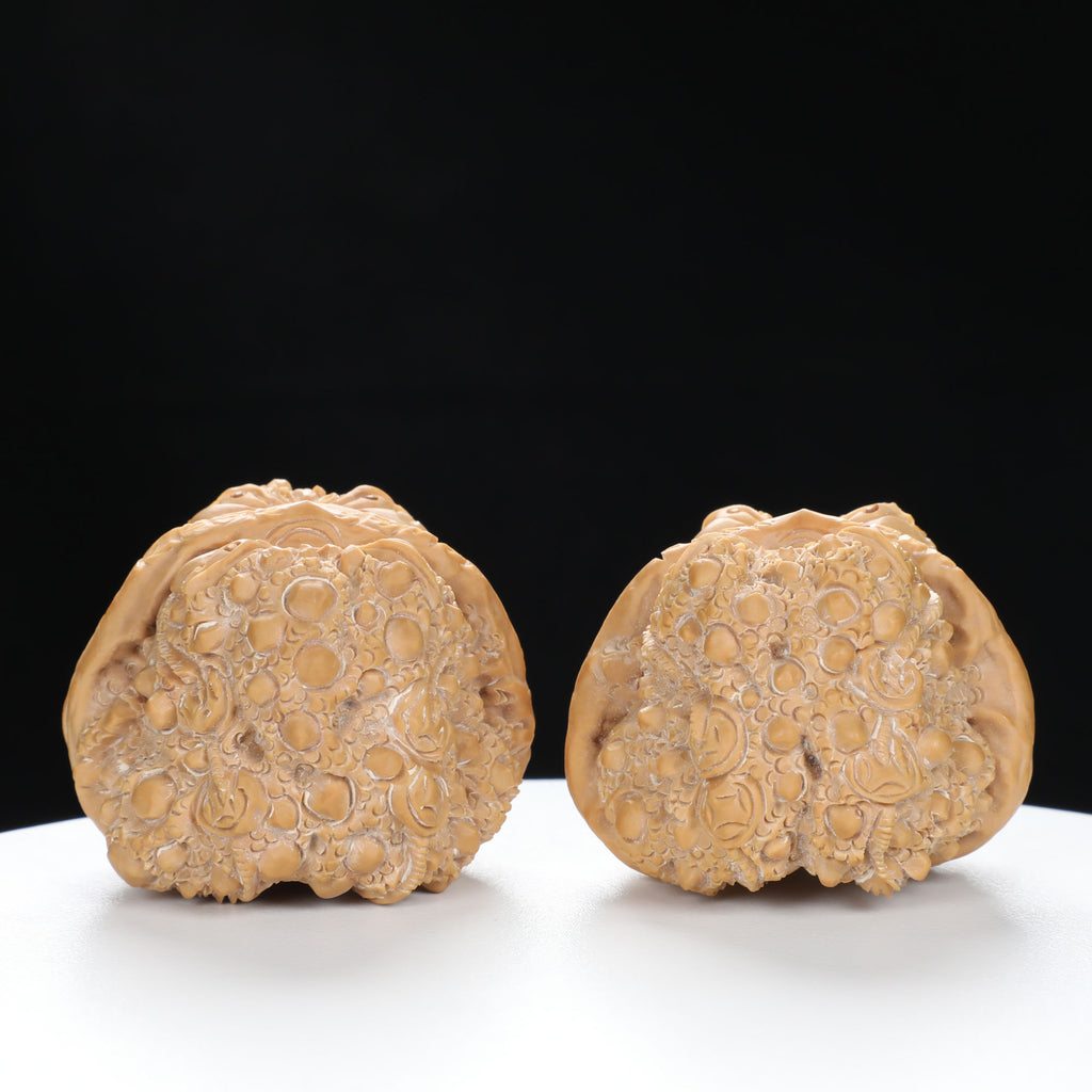 ”Toad Head” Double-Sided Carved Wealth Toad Wenwan Walnuts Pair | Size:41L*42W*32H | UPI:UR-00090