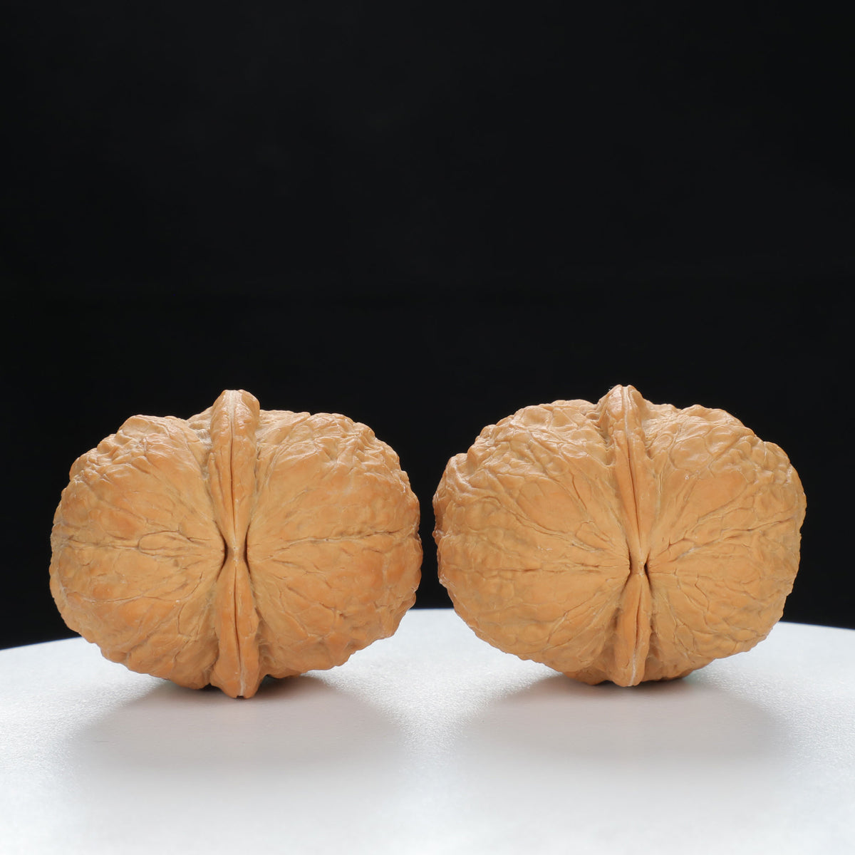 "Toad Head" Classic entry level Wenwan Walnuts Pair | Size:30L*38W*34H | UPI:UR-00044