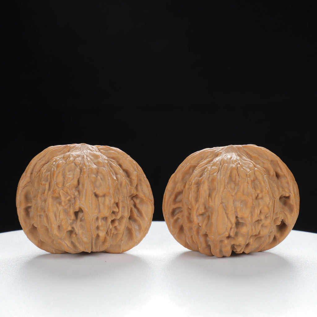 "Millstone" Distinctive entry level Wenwan Walnuts Pair | Size:40L*36W*30H | UPI:UR-00050