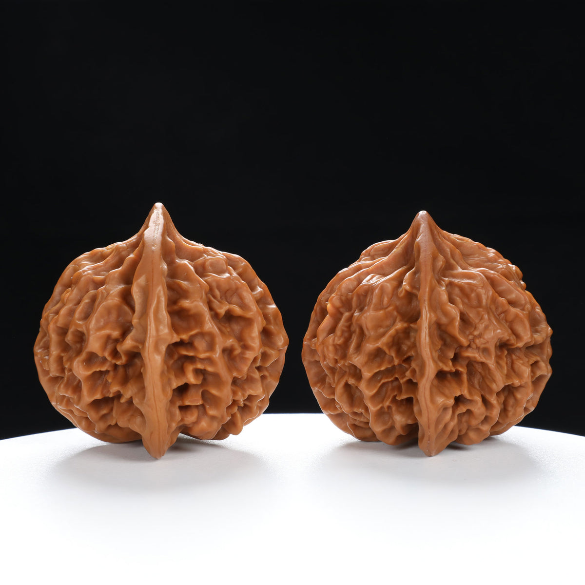 “Qilin Scale Pattern” Imperial Collection Qilin Guanmao Walnuts Pair 48L*47W*44H | UPI:UR-00052