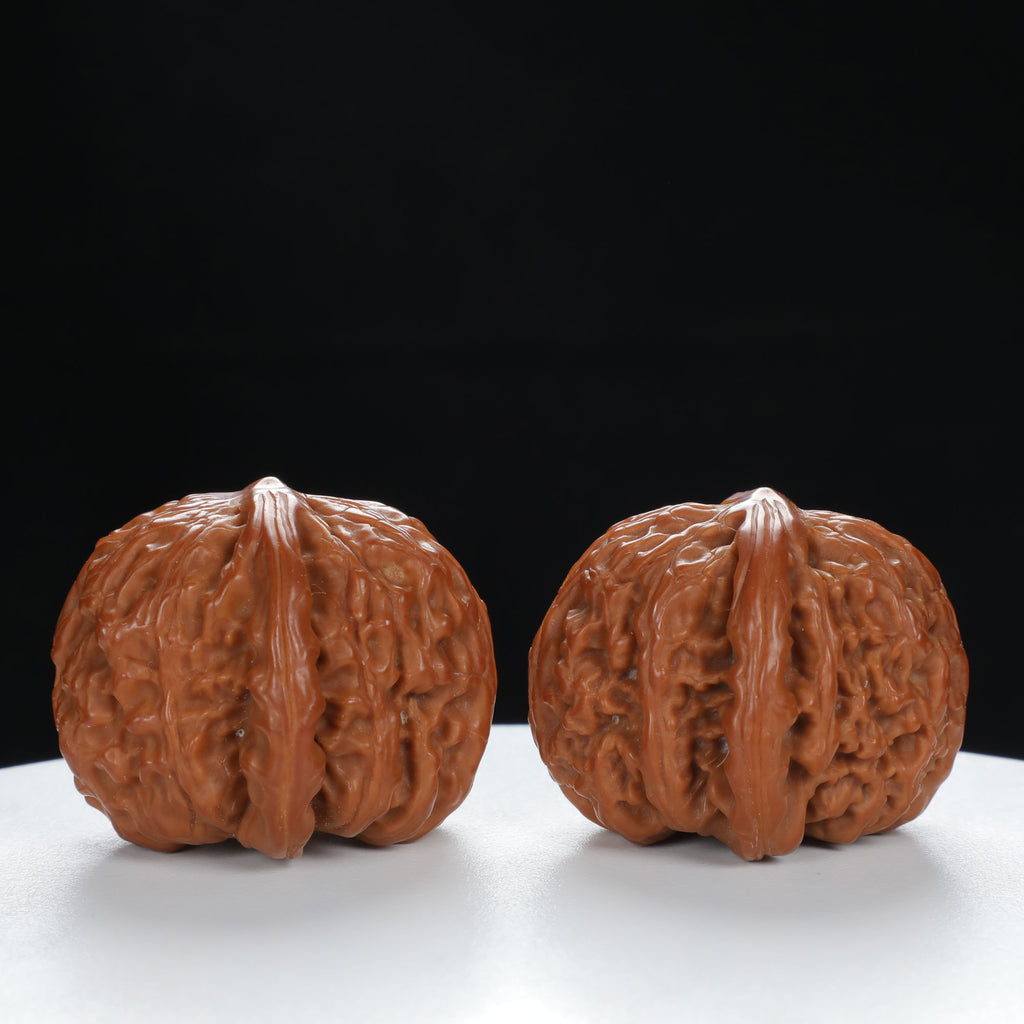 "Lion's Head" Original entry level Wenwan Walnuts Pair | Size:39L*39W*32H | UPI:UR-00057