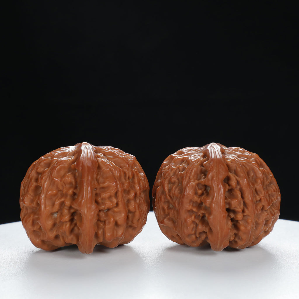 "Lion's Head" Original entry level Wenwan Walnuts Pair | Size:39L*39W*32H | UPI:UR-00057