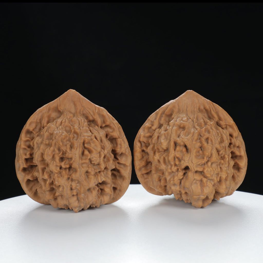 "Large Mandarin Hat" Elegant entry level Wenwan Walnuts Pair | Size:50L*46W*50H | UPI:UR-00058