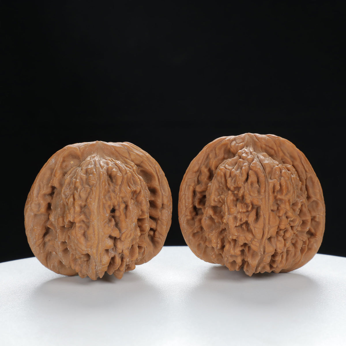 "Nanjiang Stone" Curated entry level Wenwan Walnuts Pair | Size:41L*43W*36H | UPI:UR-00062