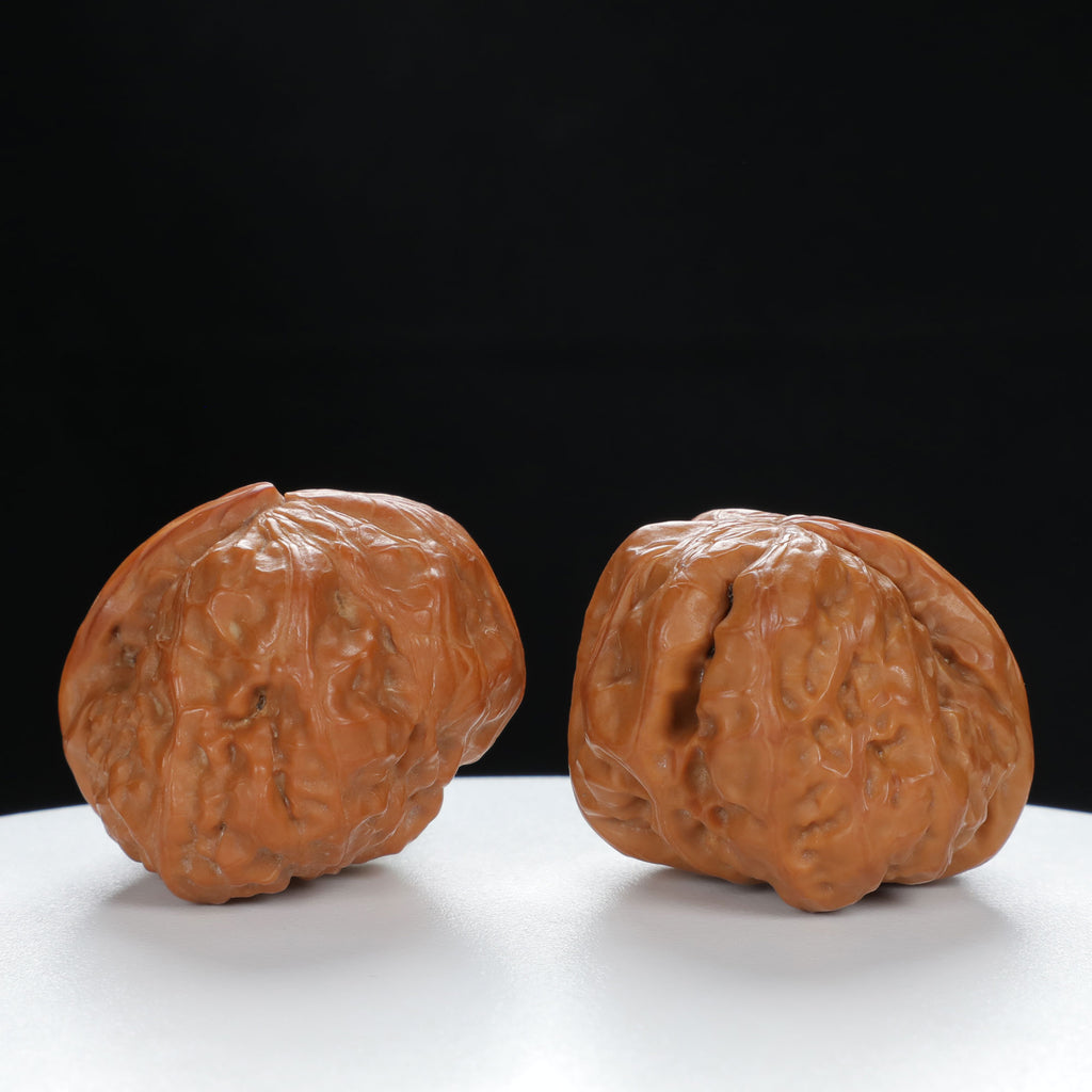 "Single Ridge" Artisan entry level Wenwan Walnuts Pair | Size:37L*36W*30H | UPI:UR-00063
