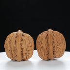 "Lion's Head" Vintage-style entry level Wenwan Walnuts Pair | Size:31L*31W*32H | UPI:UR-00086