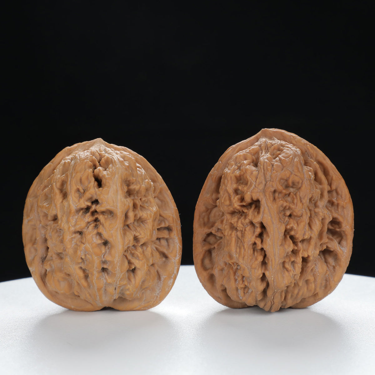 "Nanjiang Stone" Collector's entry level Wenwan Walnuts Pair | Size:39L*39W*43H | UPI:UR-00087