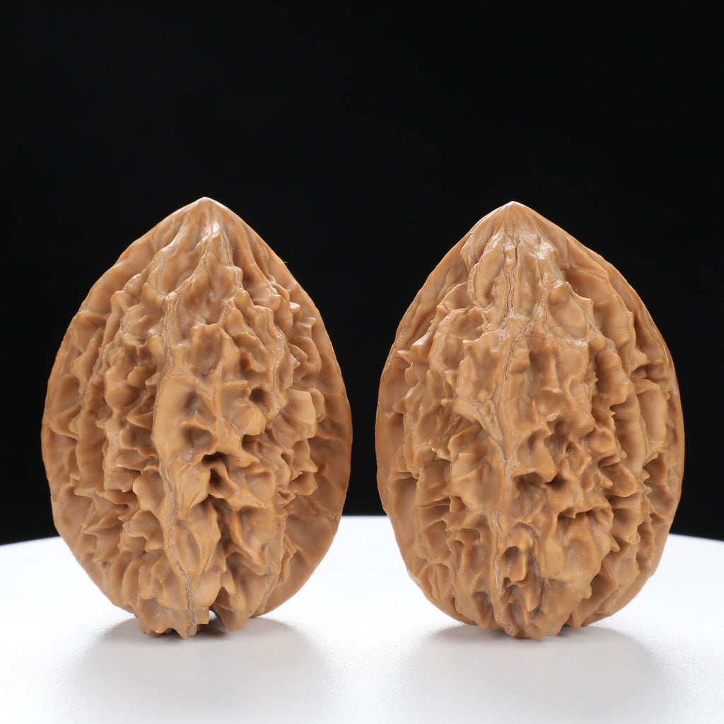 “Fortune Mouse / Bodhi Seed” Fortune Rat (Nine-Story Pagoda Origin) Tall-Stature Wenwan Walnuts Pair | Size:40L*41W*53H | UPI:UR-00043