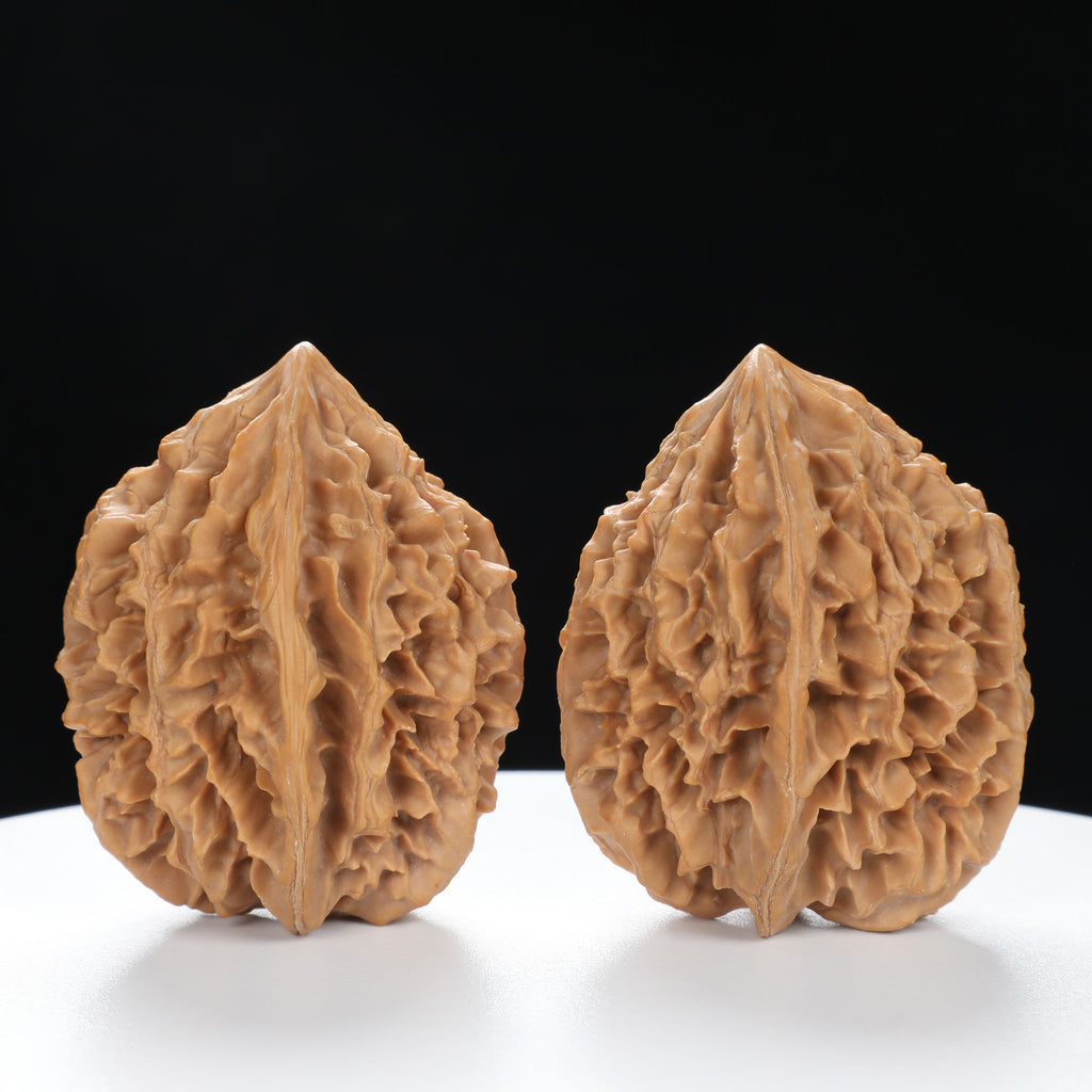 “Fortune Mouse / Bodhi Seed” Fortune Rat (Nine-Story Pagoda Origin) Tall-Stature Wenwan Walnuts Pair | Size:40L*41W*53H | UPI:UR-00043
