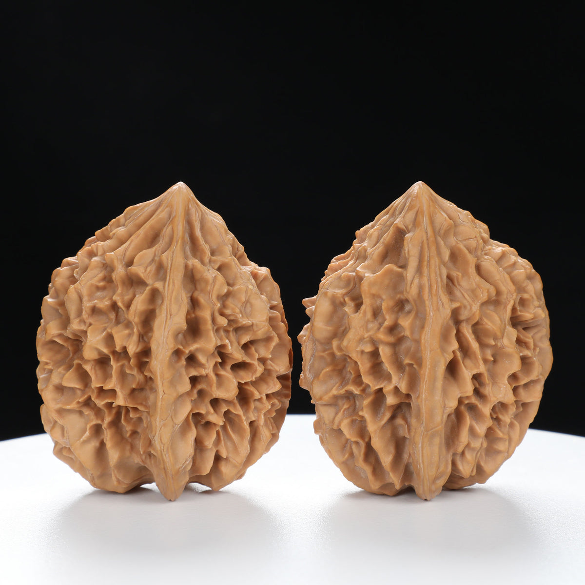 “Fortune Mouse / Bodhi Seed” Fortune Rat (Nine-Story Pagoda Origin) Tall-Stature Wenwan Walnuts Pair | Size:40L*41W*53H | UPI:UR-00043