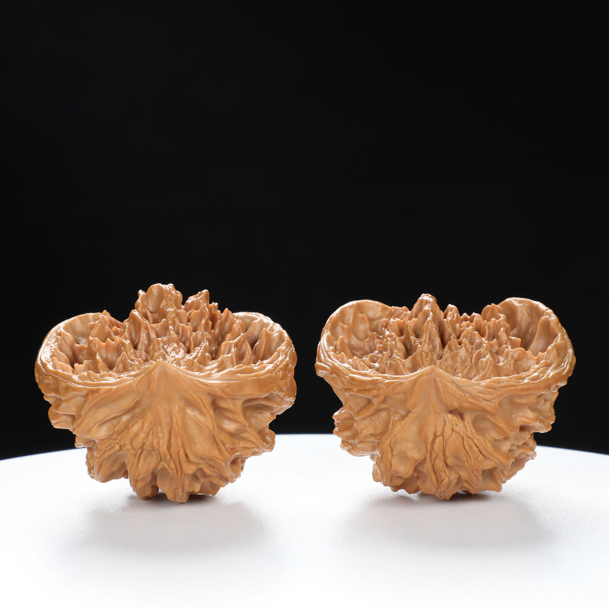 “Snake Head” Collector's Ultra Rare Full-Bellied Snake Head Hand-Matched Wenwan Walnuts Pair | Size:38L*25W*34H | UPI:UR-00092