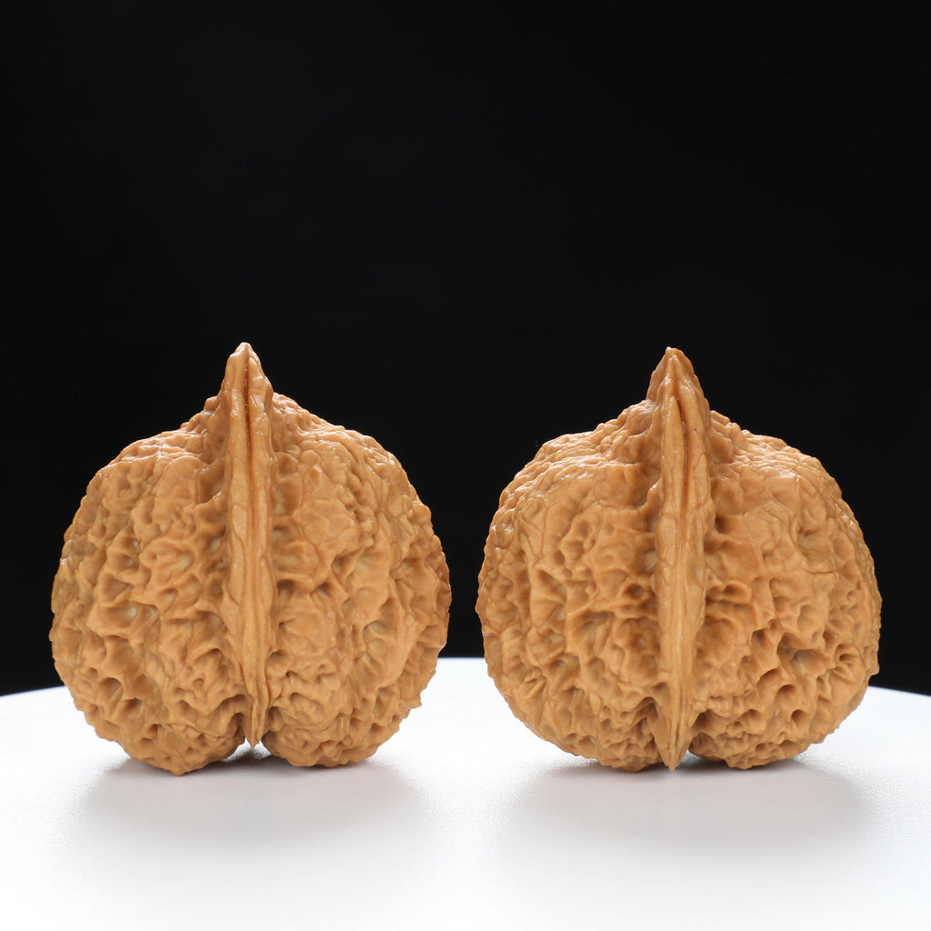 “Toad Head” High-Matched 4-Sided Golden Toad Yunnan Iron Wenwan Walnuts Pair | Size:35L*40W*43H | UPI:UR-00098
