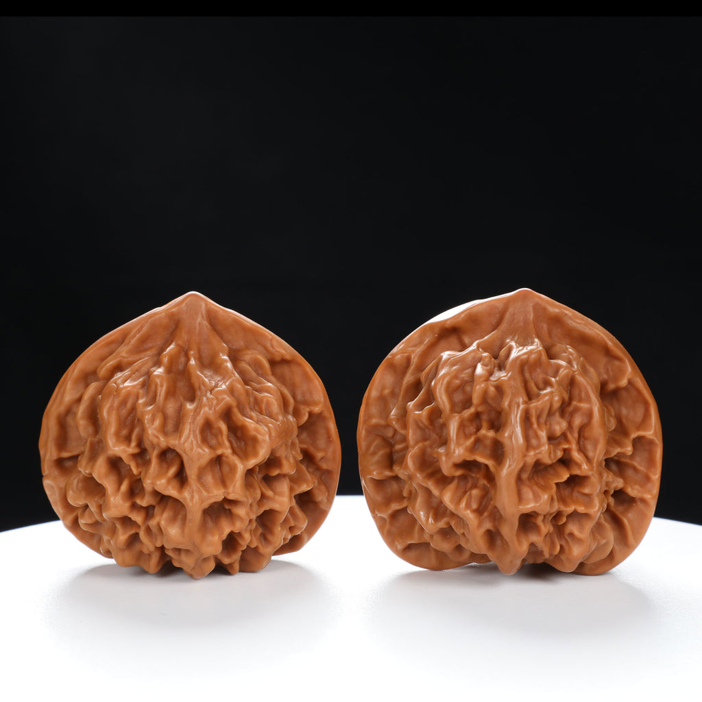 “Qilin Scale Pattern” Imperial Collection Qilin Guanmao Walnuts Pair | Size:47L*45W*43H | UPI:UR-00053