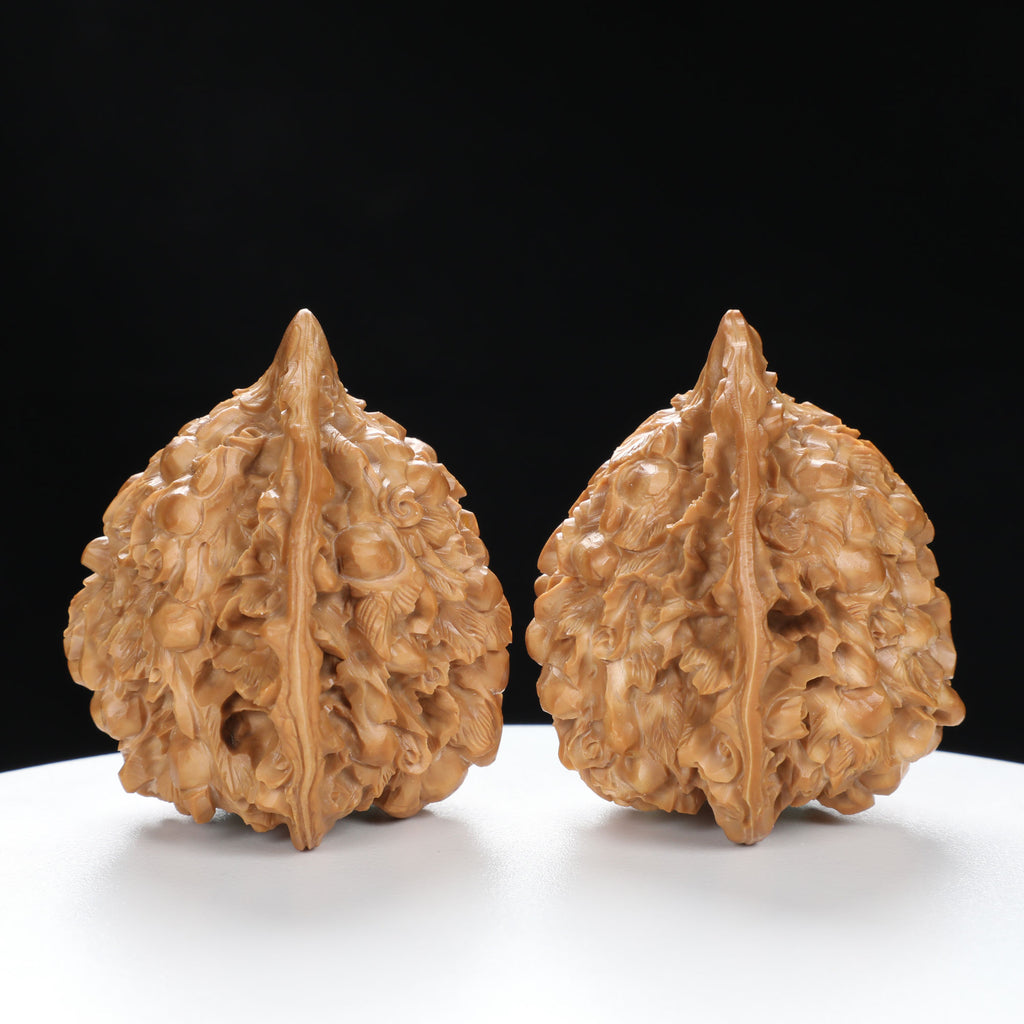 ”Large Mandarin Hat” Hand-Carved Fulushou Official's Cap Wenwan Walnuts Pair | Size:49L*43W*51H | UPI:UR-00091