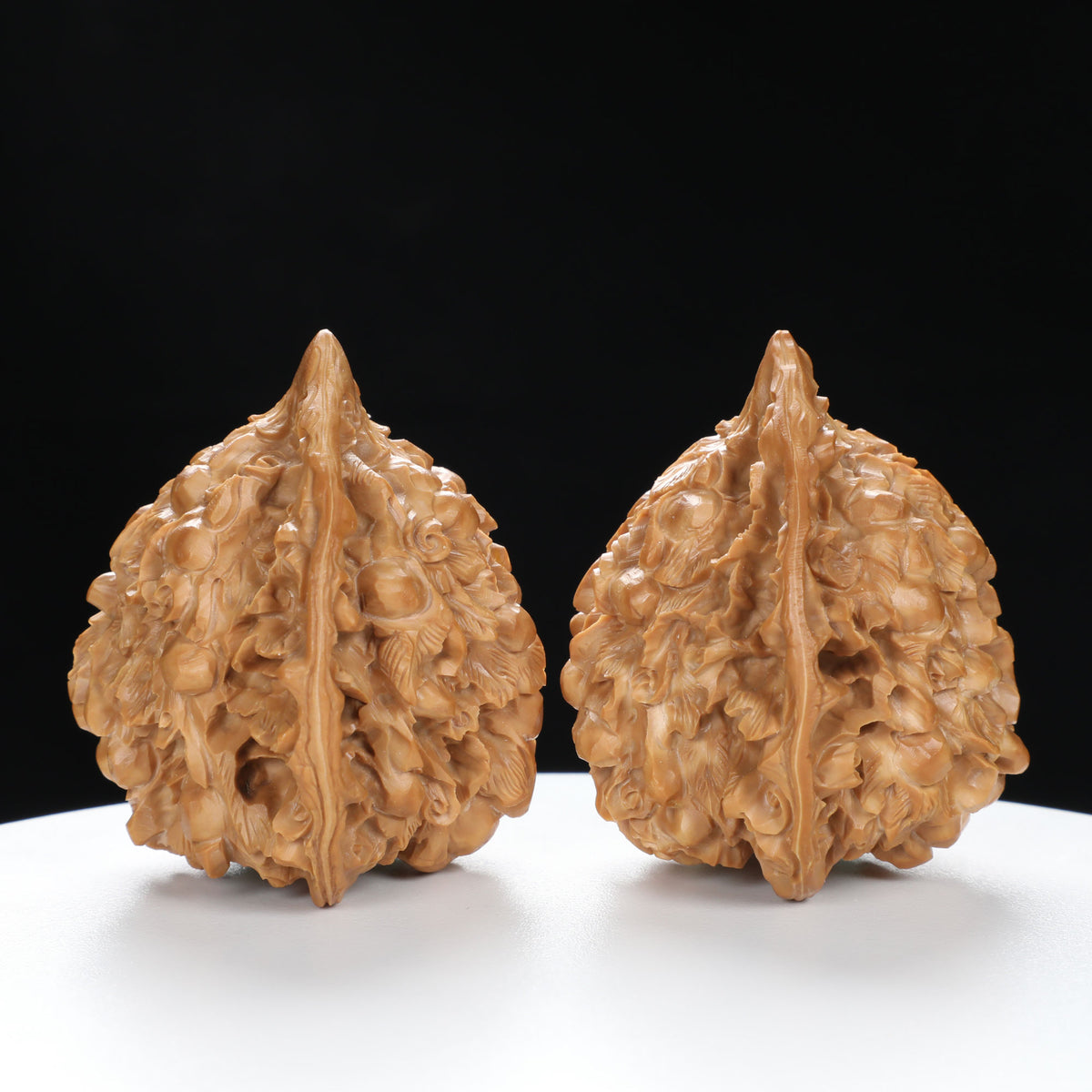 ”Large Mandarin Hat” Hand-Carved Fulushou Official's Cap Wenwan Walnuts Pair | Size:49L*43W*51H | UPI:UR-00091