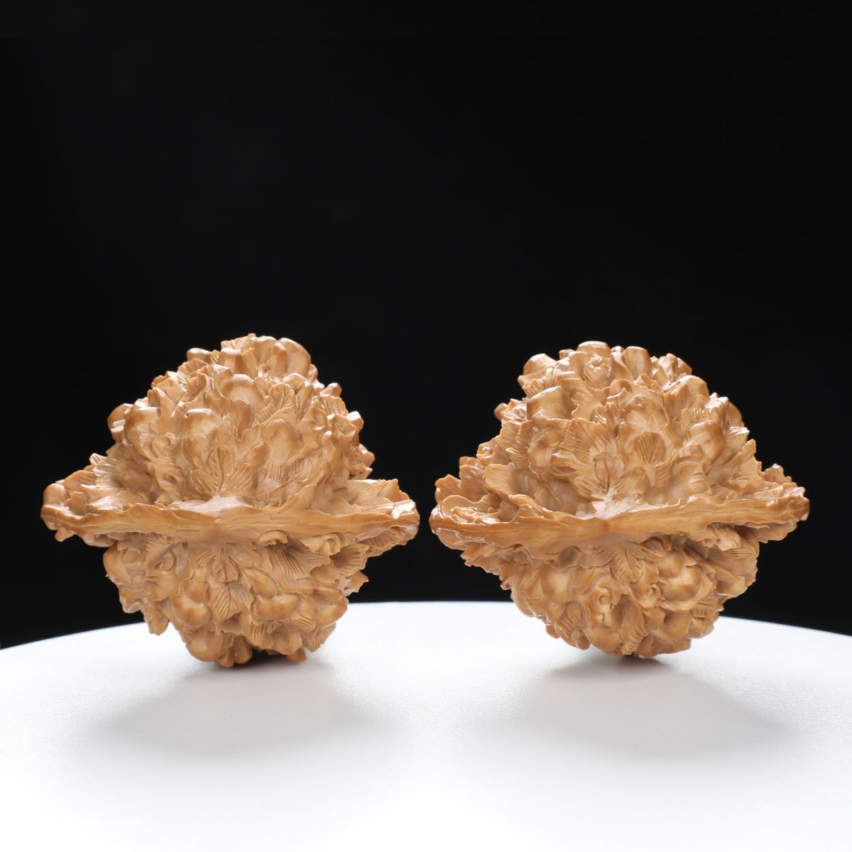 ”Large Mandarin Hat” Hand-Carved Fulushou Official's Cap Wenwan Walnuts Pair | Size:49L*43W*51H | UPI:UR-00091