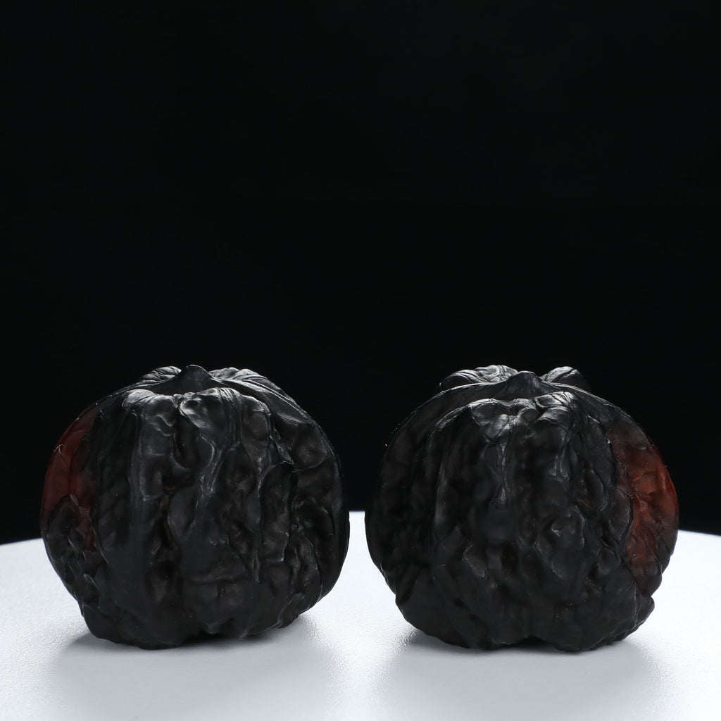 “Toad Head” Earth-Cured Dark Patina Yunnan Iron Toad Wenwan Walnuts Pair | Size:35L*37W*30H | UPI:UR-00106