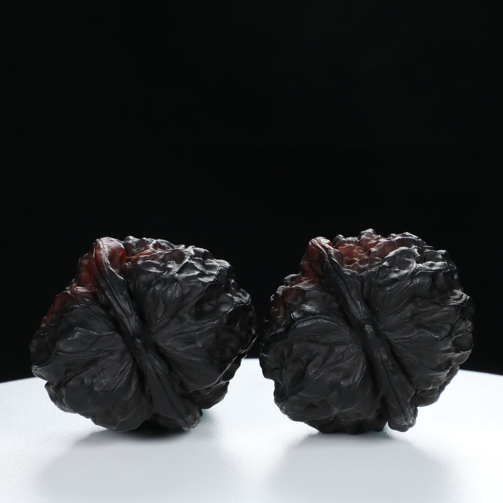 “Toad Head” Earth-Cured Dark Patina Yunnan Iron Toad Wenwan Walnuts Pair | Size:35L*37W*30H | UPI:UR-00106