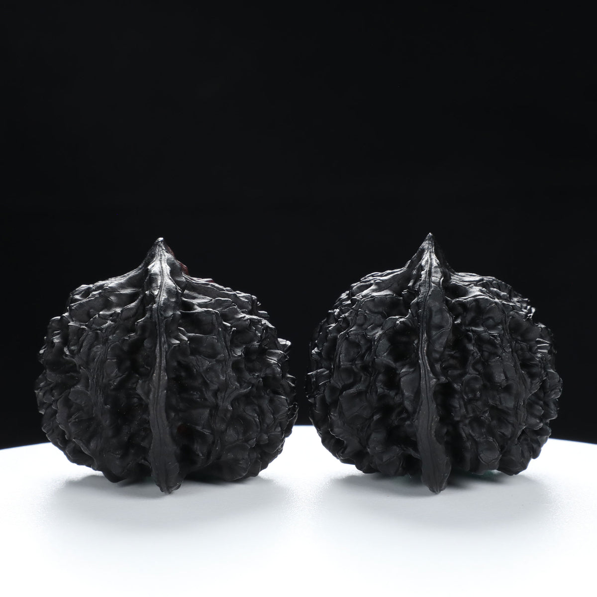 “Large Mandarin Hat” Magic Eye Inlay Official's Cap Wenwan Walnuts Pair | Size:43L*40W*38H | UPI:UR-00107