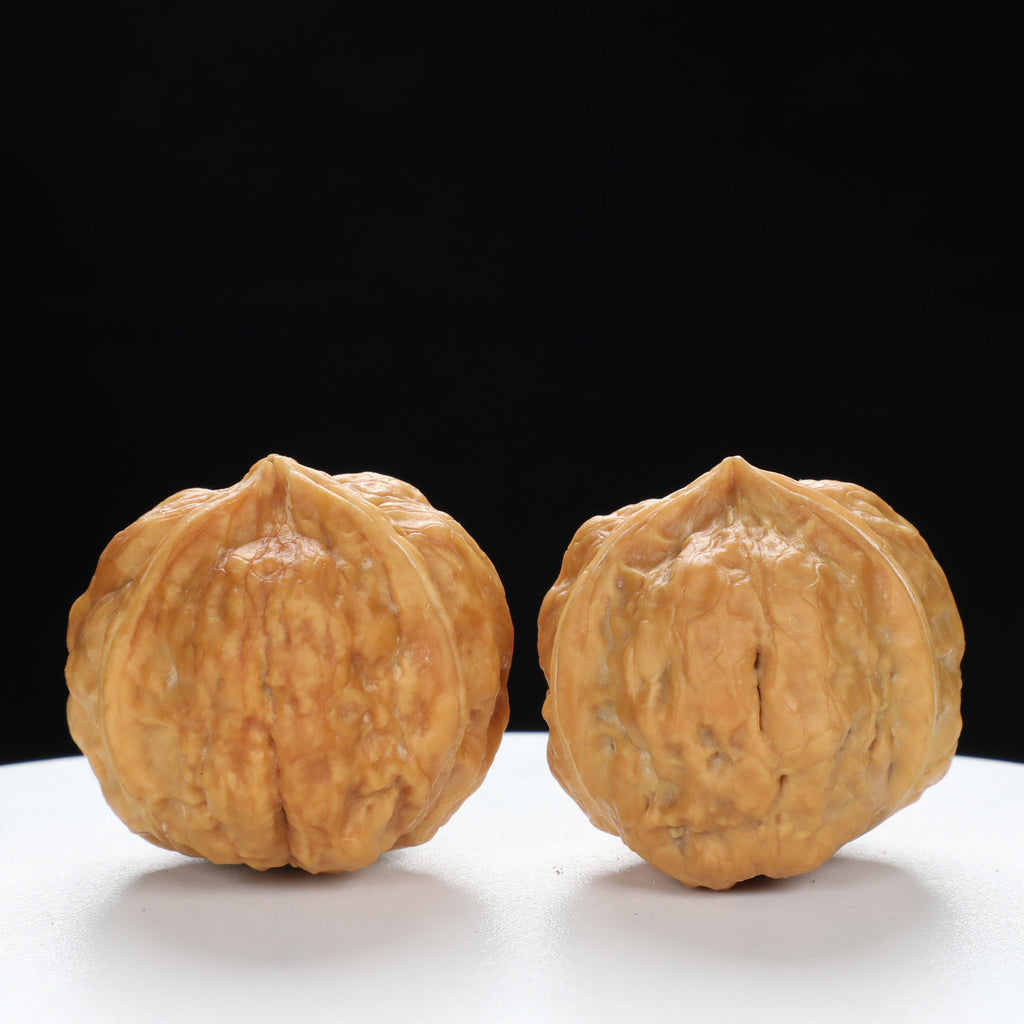 “Three-Ridged” Y-Shaped Mini Hammer Compact Triple-Ridge Wenwan Walnuts Pair | Size:34L*34W*32H | UPI:UR-00110
