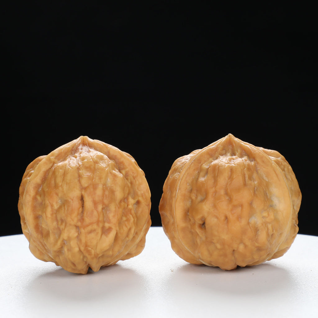 “Three-Ridged” Y-Shaped Mini Hammer Compact Triple-Ridge Wenwan Walnuts Pair | Size:34L*34W*32H | UPI:UR-00110