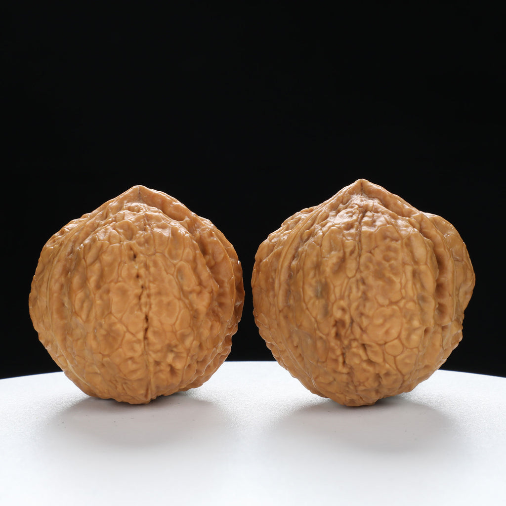 “Three-Ridged” Collector's Highly Matched Y-Form Toad Head Triple-Ridge Wenwan Walnuts Pair | Size:38L*39W*38H | UPI:UR-00111