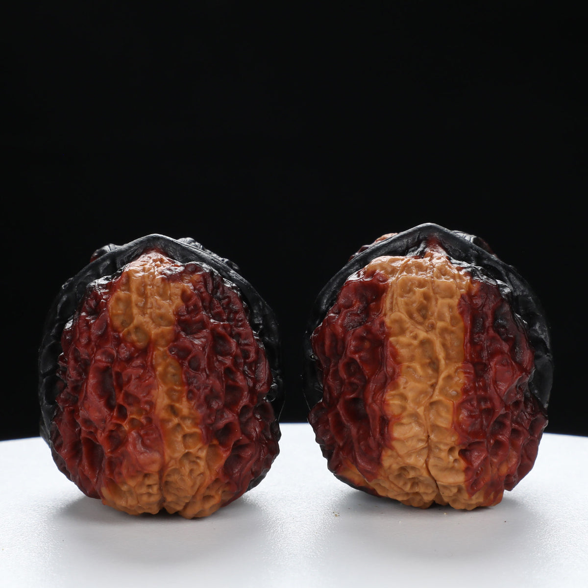 “Toad Head” Highly Matched 3-Tone Coral Grain Toad Wenwan Walnuts Pair | Size:30L*38W*33H | UPI:UR-00117