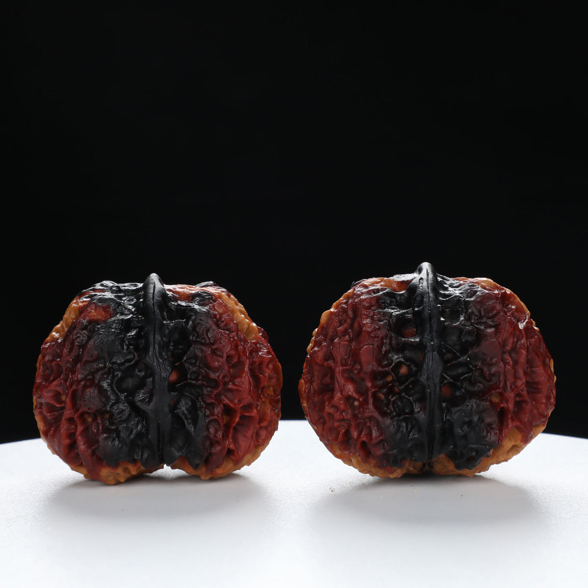 “Toad Head” Highly Matched 3-Tone Coral Grain Toad Wenwan Walnuts Pair | Size:30L*38W*33H | UPI:UR-00117
