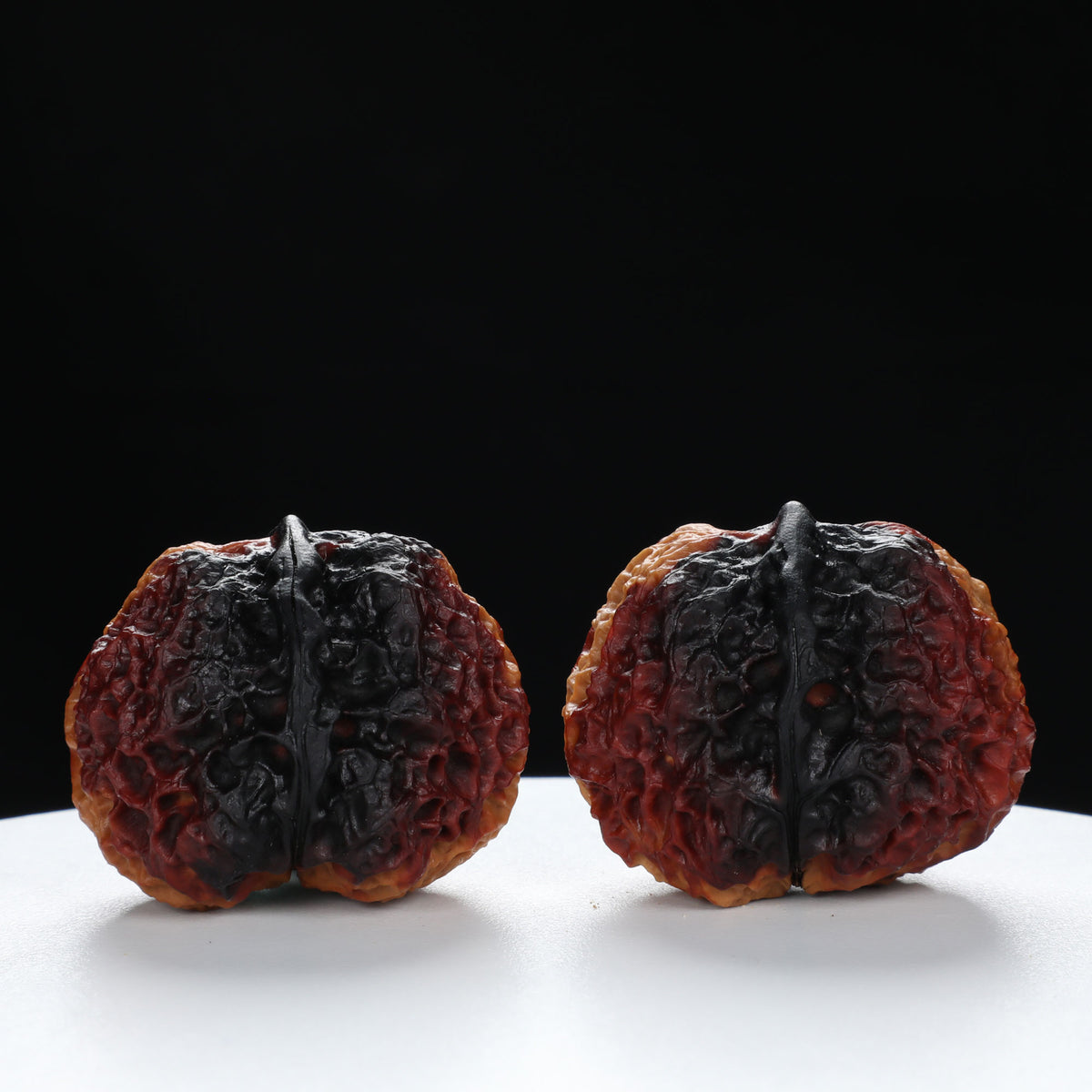 “Toad Head” Highly Matched 3-Tone Coral Grain Toad Wenwan Walnuts Pair | Size:30L*38W*33H | UPI:UR-00117