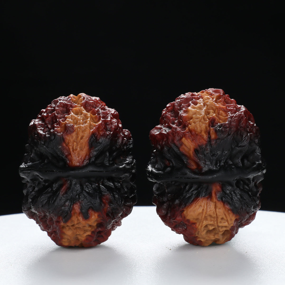 “Toad Head” Highly Matched 3-Tone Coral Grain Toad Wenwan Walnuts Pair | Size:30L*38W*33H | UPI:UR-00117