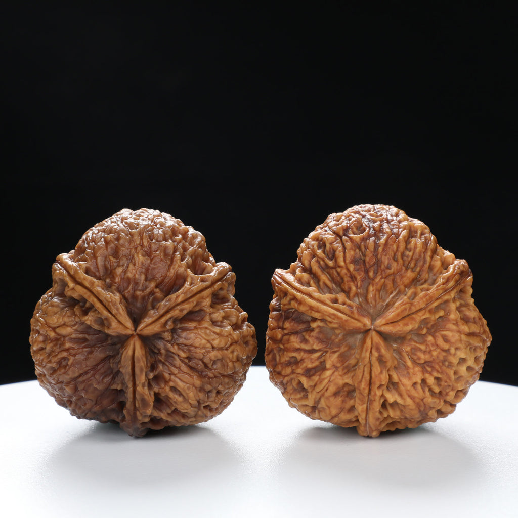 “Three-Ridged” Hand-Matched Symmetrical Three-Spoke Iron Peach Triple-Ridge Walnuts Pair | Size:39L*39W*43H | UPI:UR-00118