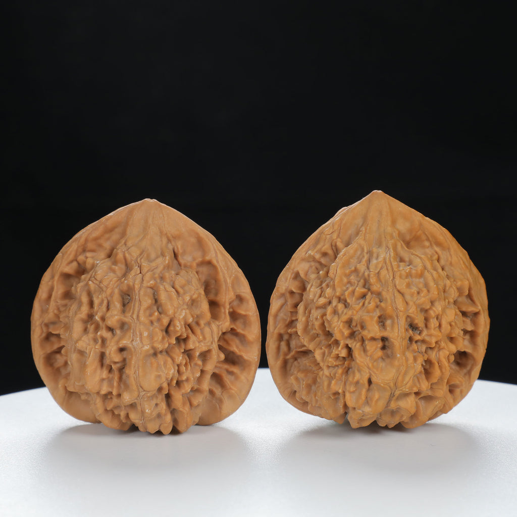 "Large Mandarin Hat" Traditional entry level Wenwan Walnuts Pair | Size:43L*39W*45H | UPI:UR-00124
